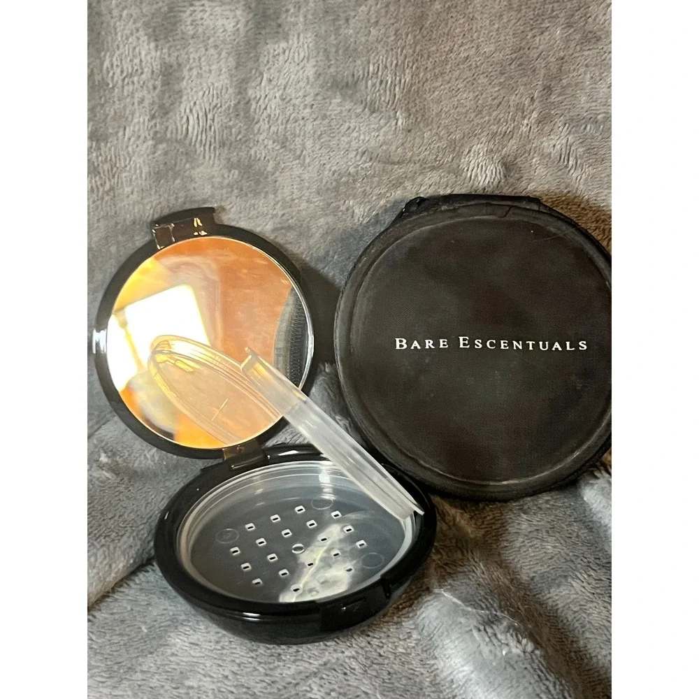 Bare Escentuals Black Compact Empty Powder Case w Mirror Sifter Insert 3in